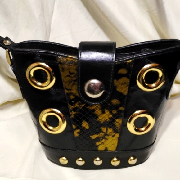Renaissance Handbags - Vintage Black & gold structured Crossbody purse by ‘Renaissance’